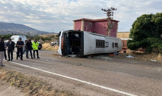 Kayseri seferini yapan otobüs kaza yaptı: 41 kişi yaralandı