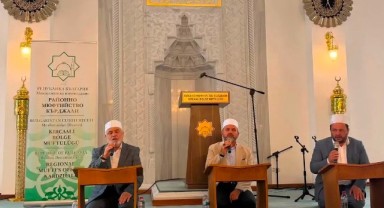 Kırcaali Yeni Camii'nde 15 Temmuz şehitleri için mevlit okutuldu