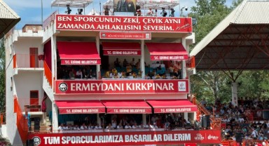 Kırkpınar coşkusu tribünlere taştı