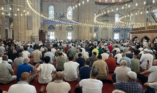 Pehlivanlar dualarla Sarayiçi'ne uğurlandı