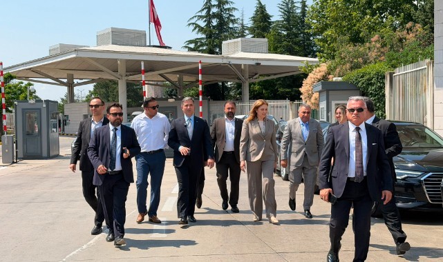 “Gurbetçilerimizin vatanla gönül bağı hiç kopmuyor
