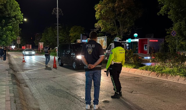 Şok uygulamada 720 Kişi, 264 Araç Denetlendi