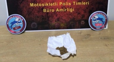 Şüpheli hareketleri ele verdi