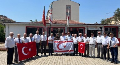 Vatan Kahramanlarının Anısına 20 Fidan Bağışı