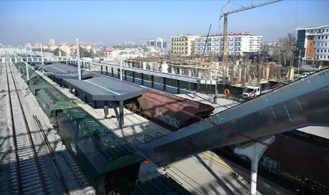 Yerli Trenle İstanbul Yolculuğu Başlıyor