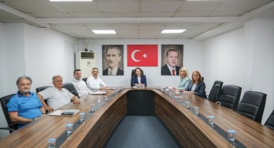 AK Parti Grubu Belediye Meclisi Toplantısı Öncesi Bir Araya Geldi