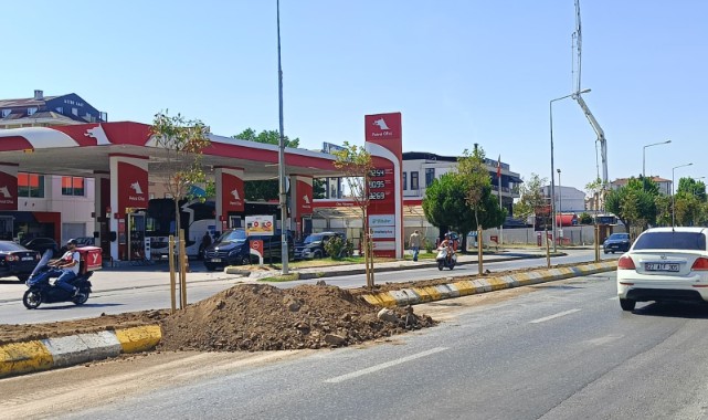 Bir Yıl Önce Yapıldı, Şimdi Sökülüyor!