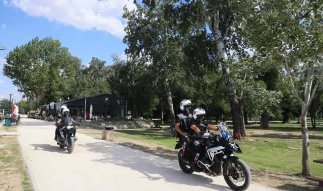   Dar Sokaklarda Hızlı Müdahale: Edirne'de Motorlu Narkotik Ekipleri Denetimleri Artırdı