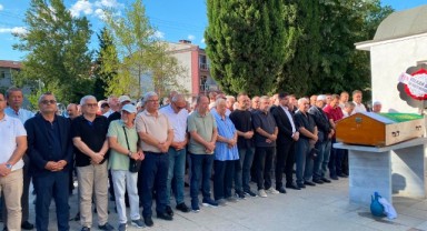 Edirne basınının sevilen ismi Yalın, dualarla toprağa verildi