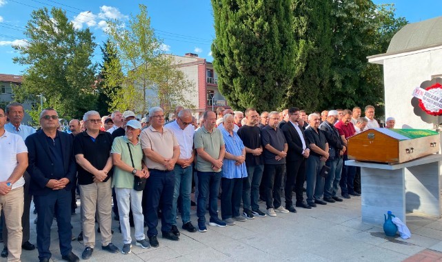 Edirne basınının sevilen ismi Yalın, dualarla toprağa verildi