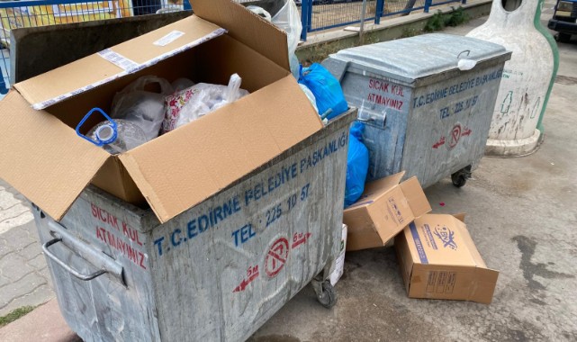 Edirne’de Manzara Değişmiyor, Çöpler Yine Sokaklarda