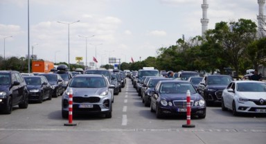 Edirne Sınır Kapılarında Gurbetçi Yoğunluğu: 3,7 Milyon Yolcu Geçti