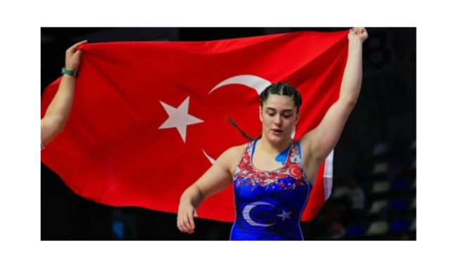 Edirneli Kıymet Rümeysa Tezcan, Bakü'de dünya ikinciliği kazandı