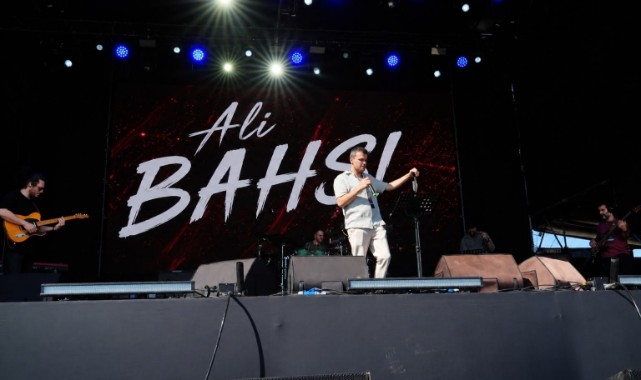 Edirneli Müzisyen Ali Bahşi, TrakyaFest Sahnesinde Müzikseverlerle Buluştu