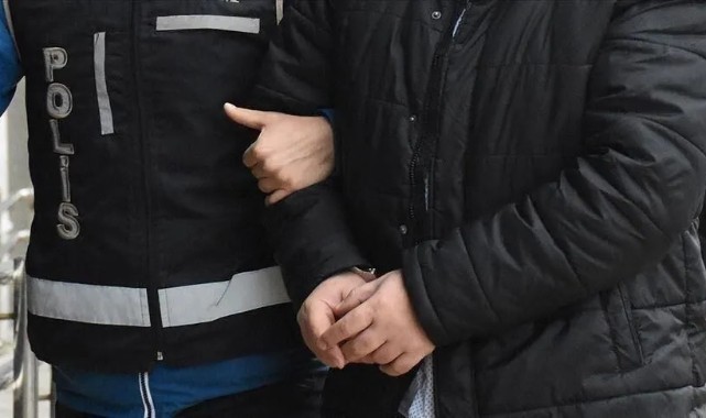 FETÖ şüphelileri yurt dışına çıkamadan yakalandı