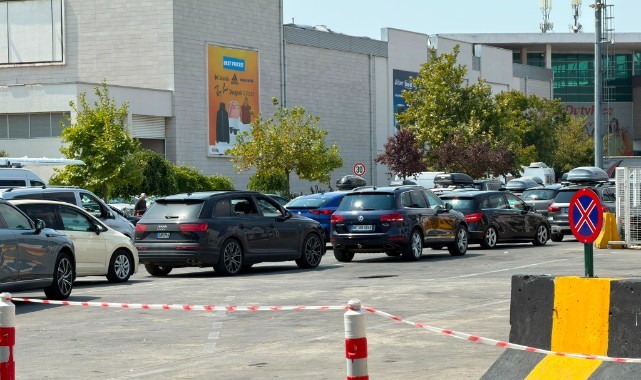 Gurbetçiler Hüzünle Ana Vatanlarından Ayrılıyor