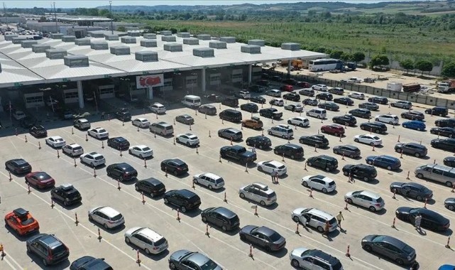 Kapıkule ve Hamzabeyli’deki yoğunluk görüşmenin gündeminde yer aldı