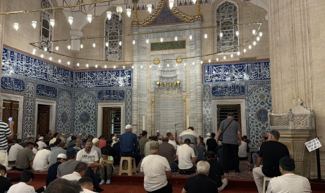 Selimiye'de Mevlit Kandili Coşkusu