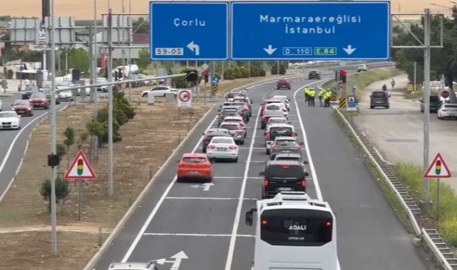 Sıcak Hava Sürücüleri Zorluyor: Uzun Yolda Su Tüketimi ve Mola İhmal Edilmemeli
