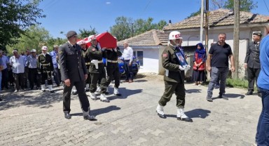 Uzunköprü, Kore Gazisi Tahsin Yılmaz'a Son Görevini Yaptı