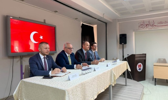Alireisoğlu, Uzunköprü’de Öğrenci ve Öğretmenlerle Buluştu