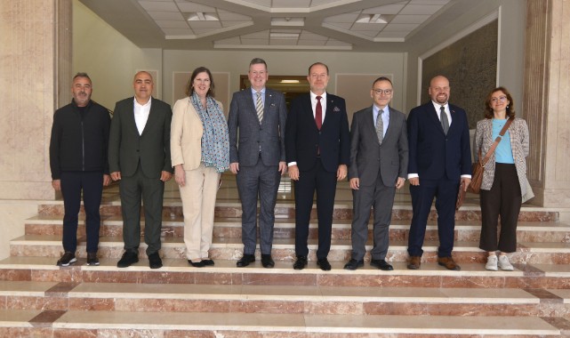 AMERİKALI HEYET, EDİRNE’DE BORSAYI YERİNDE İNCELEDİ