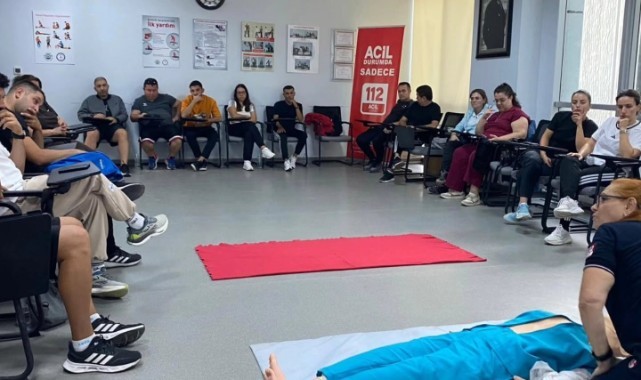 Antrenörler İlk Yardım Bilgilerini Tazeledi