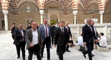 Bakan Yumaklı'dan Selimiye’de Cuma Buluşması
