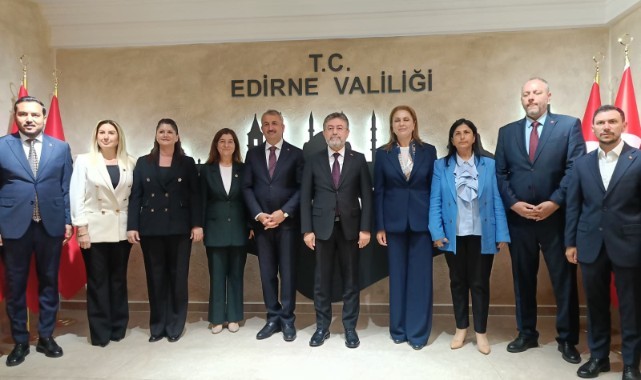 BAKAN YUMAKLI'DAN VALİLİĞE ZİYARET