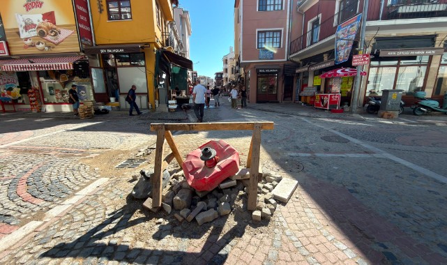 Balıkpazarı’nda heykel gitti, atıl görüntü kaldı
