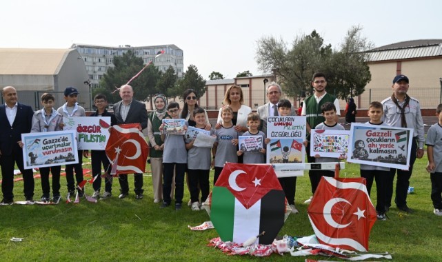 Edirne'de 250 Öğrenciden Gazze’ye Kardeşlik Selamı