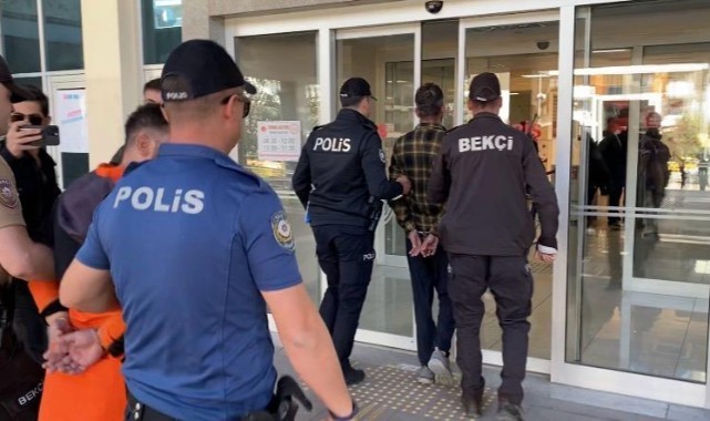 Edirne’de İşletme Sahiplerini Darbettikleri İddia Edilen 2 Şüpheli Adliyede
