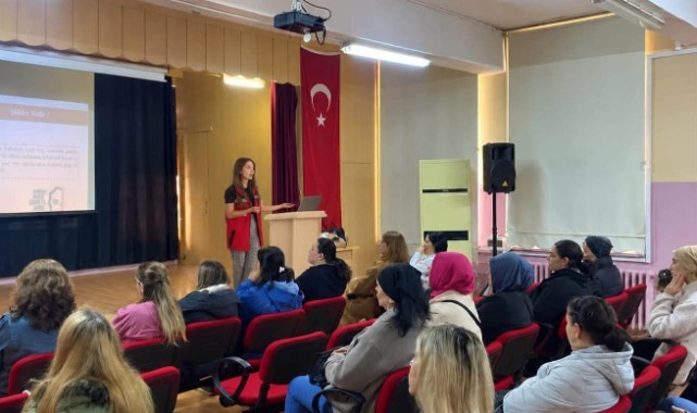 Edirne'de Kadına Yönelik Şiddetle Mücadele Eğitimleri Düzenlendi