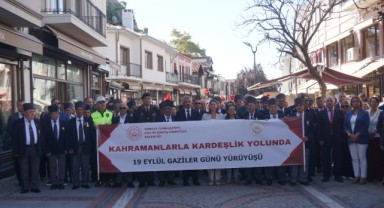 Gaziler İçin Yürüdüler, Helva İkramıyla Geleneği Yaşattılar