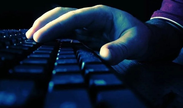 İnternetten Alışveriş Yapmak İsterken 66 Bin Lirasından Oldu