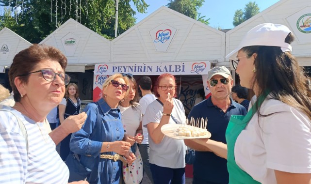 Kadın Girişimcilerin Yöresel Ürünleri Festivale Renk Kattı