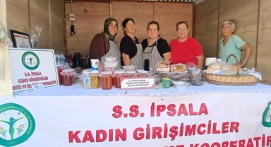 Kadın Girişimcilerin Yöresel Ürünleri Festivale Renk Kattı