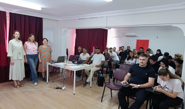 Kadınlara ve Evlenecek Çiftlere Eğitim Verildi