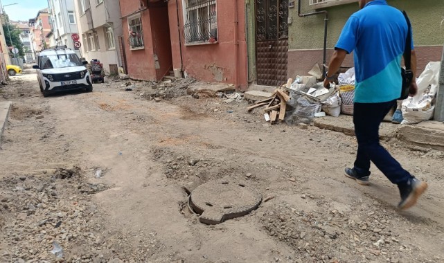 Kaleiçi’nde Altyapı Sorunu Vatandaşı Canından Bezdirdi