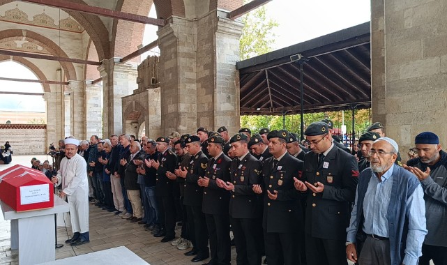 Kıbrıs Gazisi Aziz Özbek Son Yolculuğuna Uğurlandı