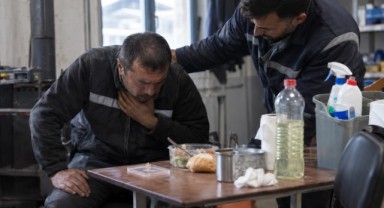 Su Diye Çamaşır Suyu İçti