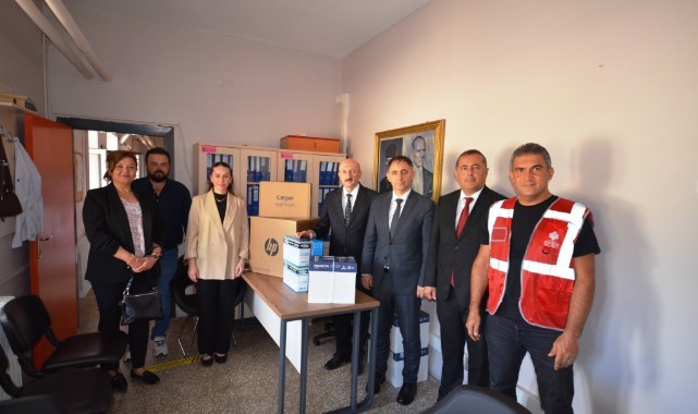 Vakıflar Bölge Müdürlüğünden Öğrencilere Eğitim Desteği