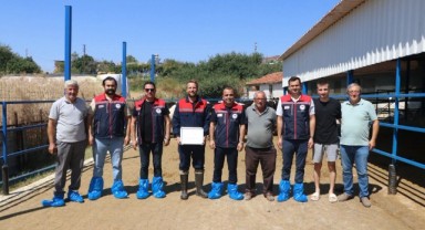 Veteriner Hekimler Sahada Çalışmalarını Sürdürüyor