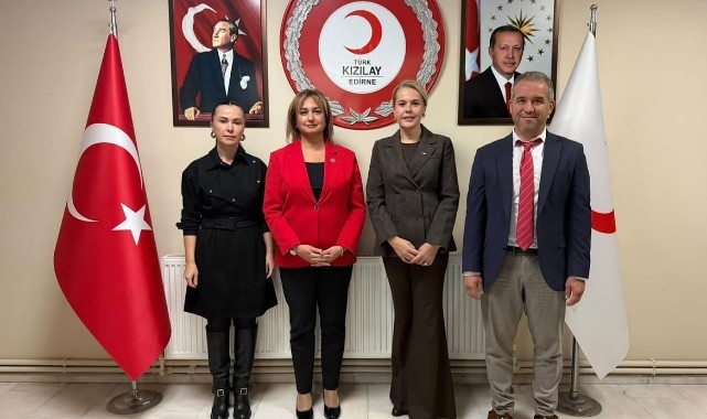 AYŞE SARI’DAN KIZILAY’A NEZAKET ZİYARETİ