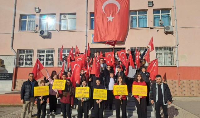 Cumhuriyet Coşkusu Okul Bahçesinde Yaşanacak