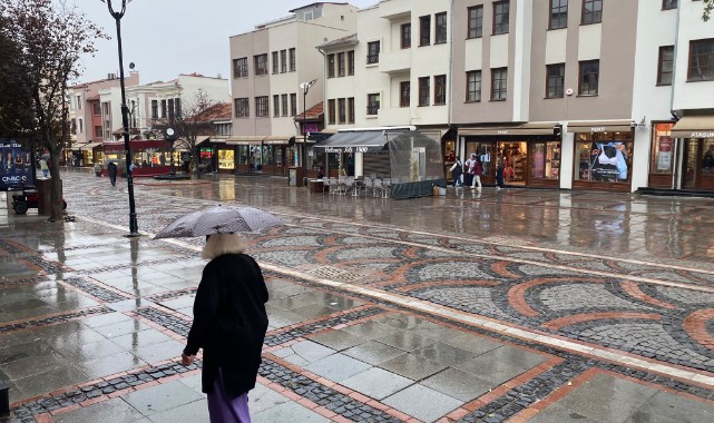 Edirne’de Beklenen Yağış Başladı