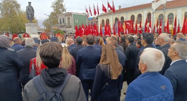 Edirne’de Cumhuriyet Coşkusu Anıtta Başladı