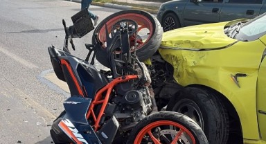 Edirne’de Taksi ile Motosiklet Çarpıştı: 2 Yaralı