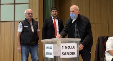 Edirne Ticaret Borsası Seçiminde 93 Yaşındaki Üye Dikkat Çekti