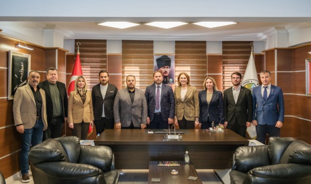 İba, “Esnafımızın Sesine Kulak Veriyoruz”